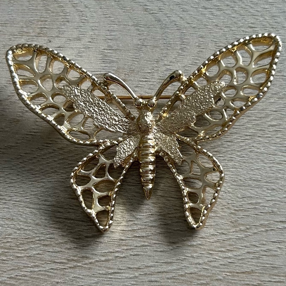 Vintage Gold Butterfly Brooch